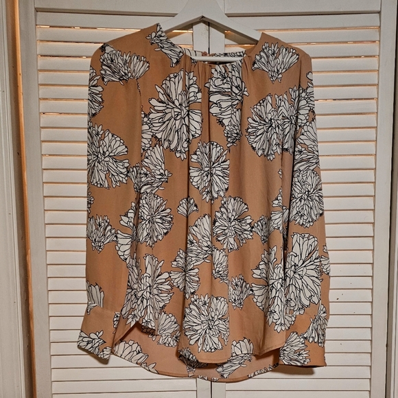 H&M Tops - LIGHT SILKY Blouse by H&M Floral Print on Tan Long Sleeves Size 8